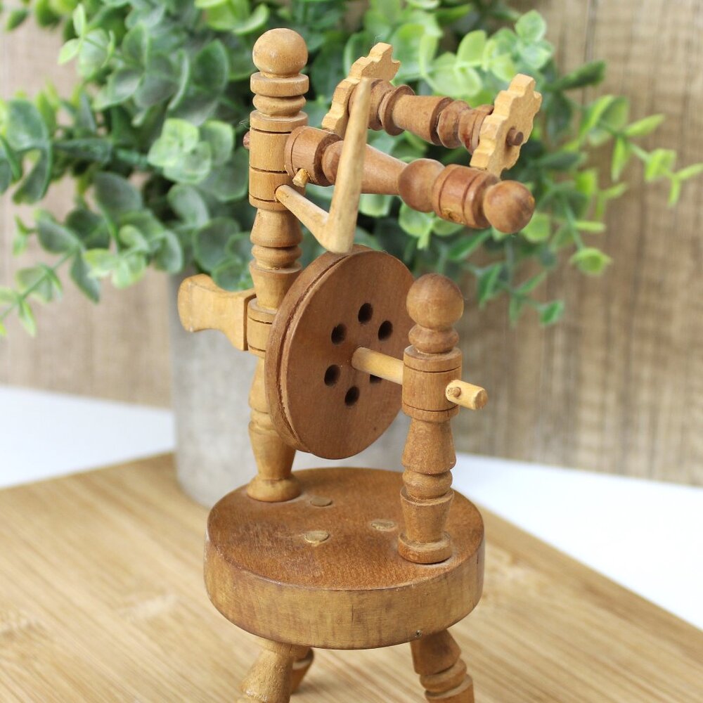 Vintage Miniature Dollhouse Wooden Spinning Wheel 7" Doll Furniture
